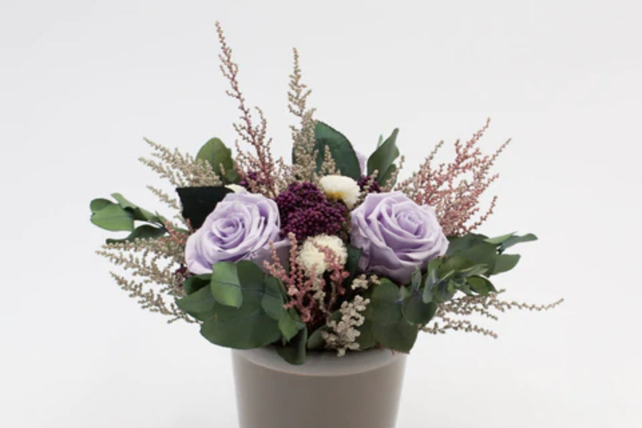 Pantone’s Colour of the Year 2022 in Magic Flowers