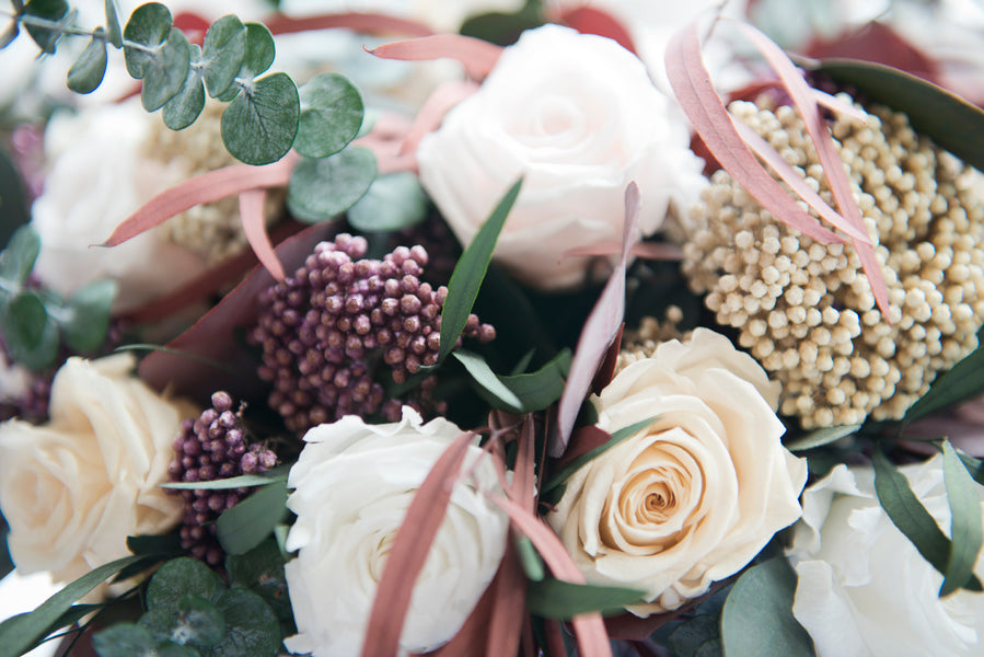 Benefits to a Preserved Rose vs. Fresh Rose