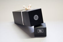 9 Premium Roses In Gift Box