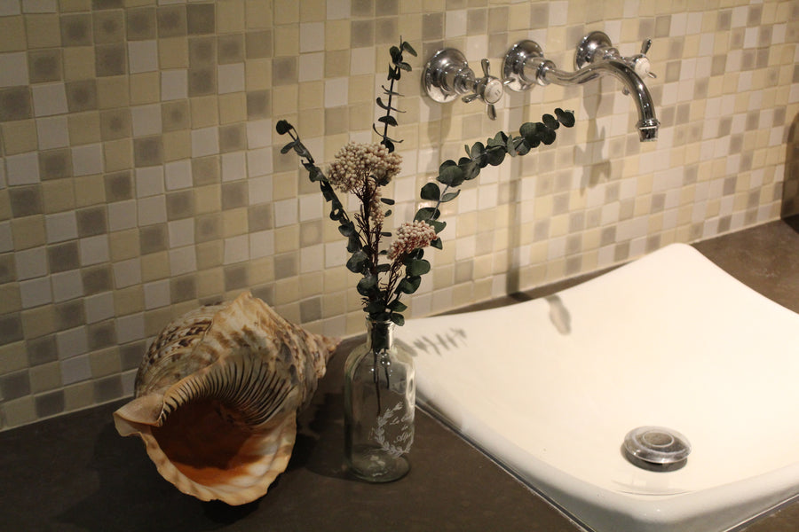 Decorating Your Workplace with Preserved Flowers