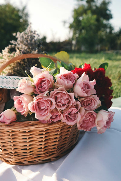 What Flowers Make a Good House-Warming Gift?